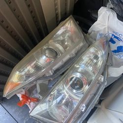 2013 Toyota Highlander Headlights 