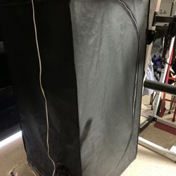 GROW TENT
