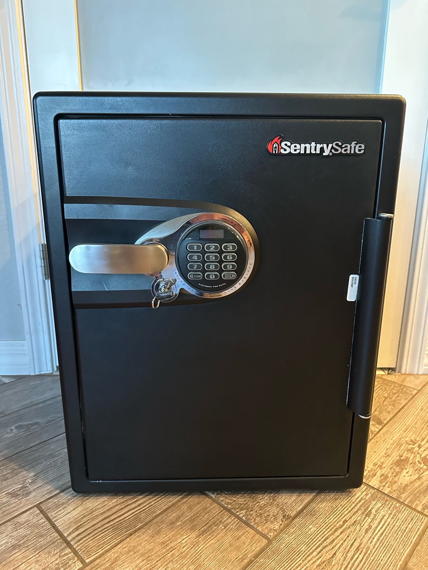 Sentry safe 2cu