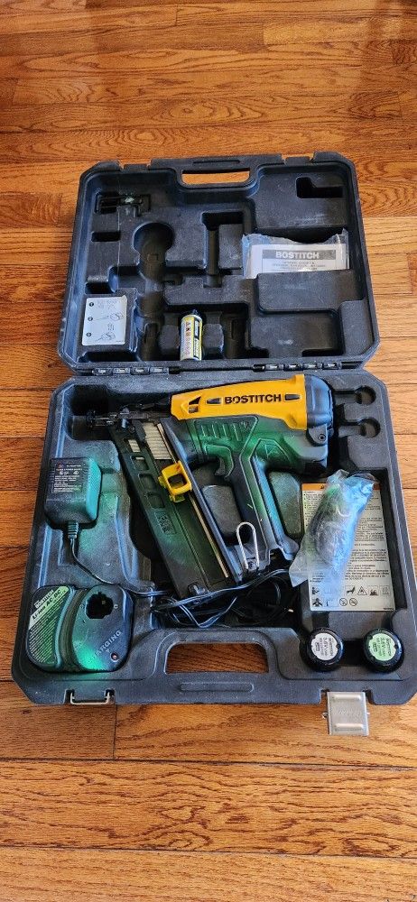 Bostitch Cordless Finish Nailer Kit