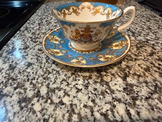 Queen Elizabeth II 2002 Commemorative Tea Cup and Saucer