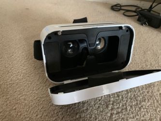 Sharper Image virtual reality goggles