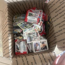 Vintage Mix Sport Cards Some Rookies - Football /basketball/baseball