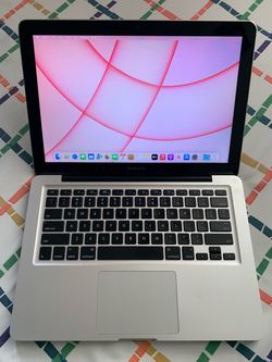 2011 13"inch Intel Core i7 MacBook Pro Laptop, 500GB HDD, 8GB RAM. macOS Monterey. It’s Old But Runs🏃‍♂️Great