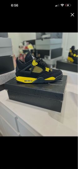 Thunder 4s size 11