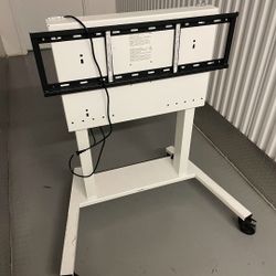 SMARTBOARD FSE-410 Electric Height-Adjustable Mobile Stand for Interactive Displays

specifically designed to accommodate the latest SMARTBOARD intera