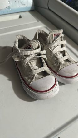 White 9c Converse