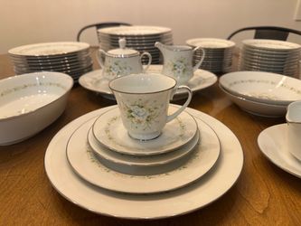 1970's NORITAKE Contemporary Fine China Poetry 2997 Porcelain Dinnerware Set