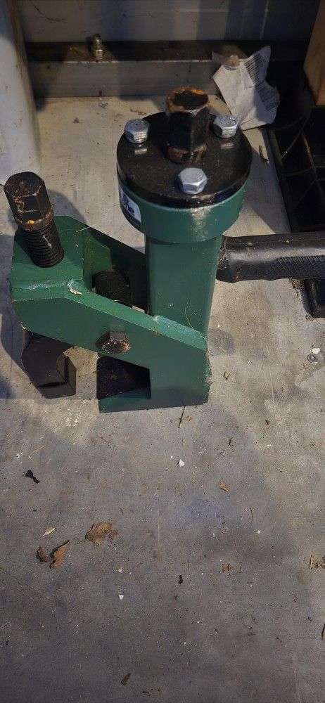 Manual Bead Breaker