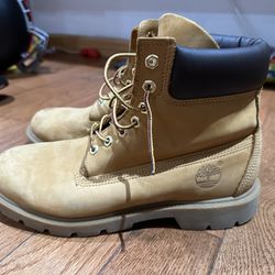 Used Timberland Boots Size 9.5