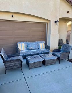 Patio furniture set