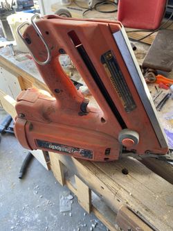 Nail gun
