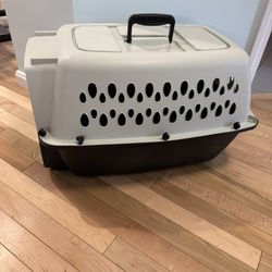 Hard Pet Crate 