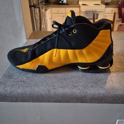 Size 11.5 Nike Shox BB4 Black University Gold