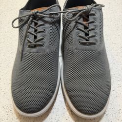 Size 9.5 G.H Bass & Co Men’s Shoes Charcoal/Tan Men’s 9.5 Style: Connor KT NIB