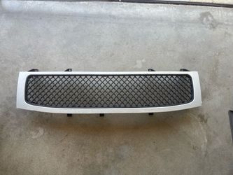 Nissan Titan grill