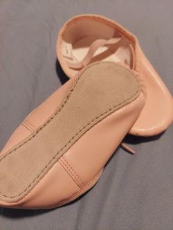 Girls ballet shoes