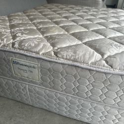 $100 King And Queen Beds 