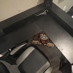 Black Desk With Rolling Chair