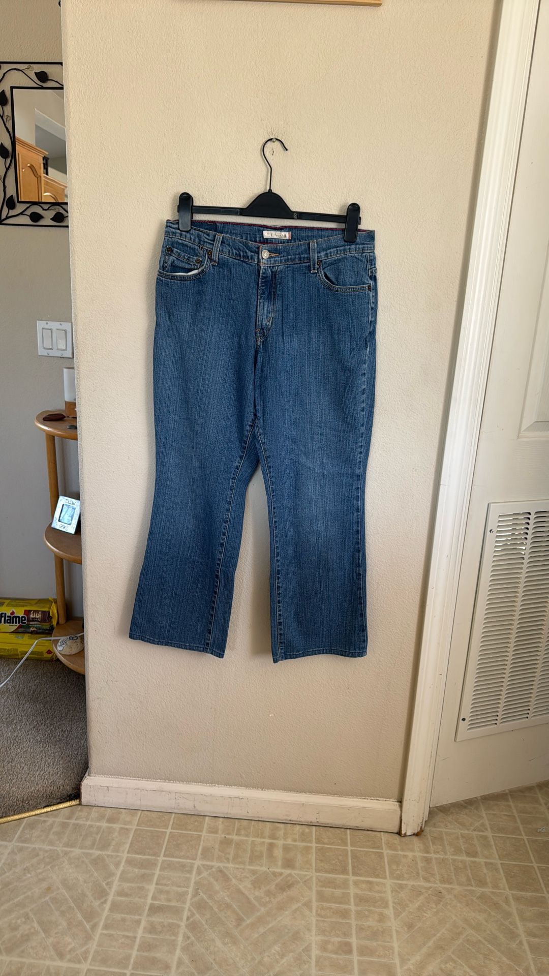 Levi’s Women’s 12 Medium M Relaxed 550 Blue Jean Pants