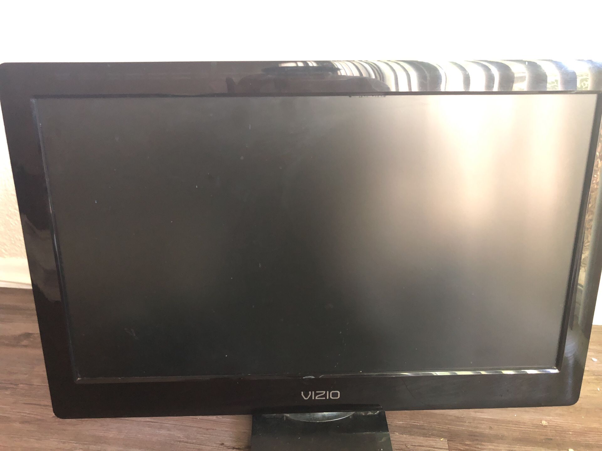 VIZIO M260MV 26-Inch 1080p LED LCD HDTV with Razor LED Backlighting, Black