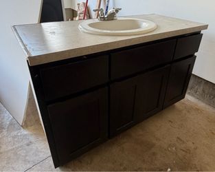 Vanity 49” x 22” x 32” brown