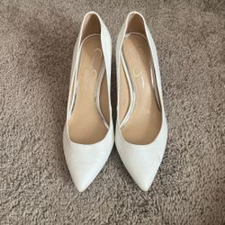 White Jessica Simpsons High Heels Women Size 8.5