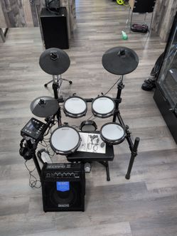 Simmons SD600 Electric Drum Kit with DA50b Amp