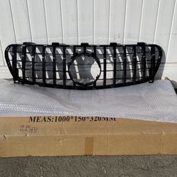 2018 2019 2020  Mercedes-Benz GLA Front Upper Grille