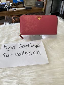 Prada Wallet in Pink