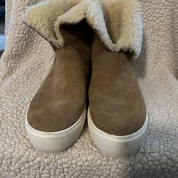 Women’s Tan Ugg Street Boots $30