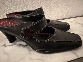 Aerosols Women’s Heels