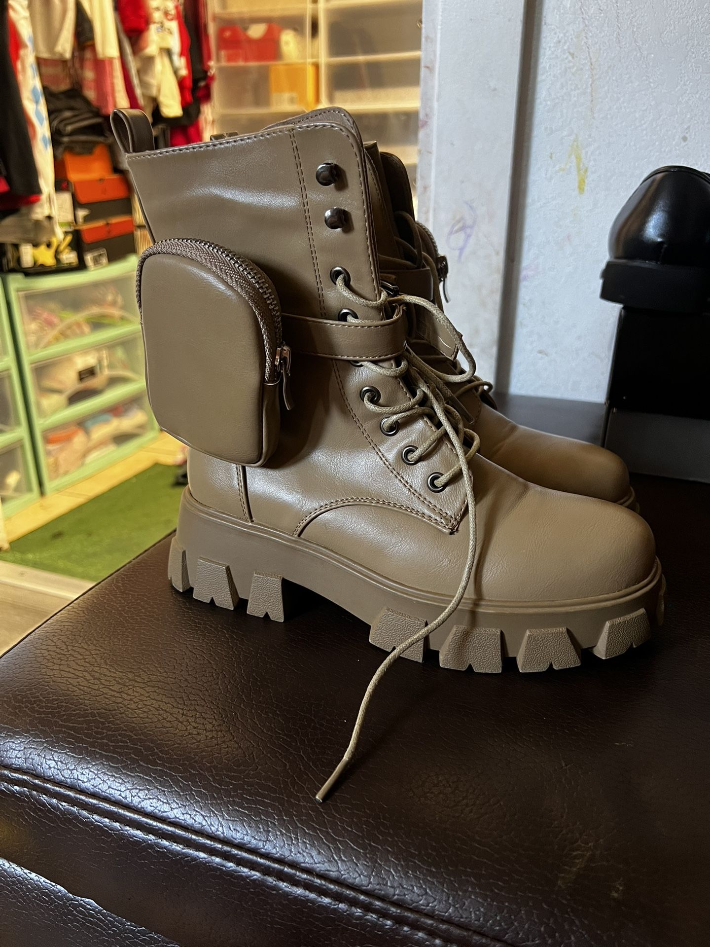 Women Plataform Cargo Boots!