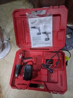 As new Milwaukee 18 volt screwgun. Battery and charger