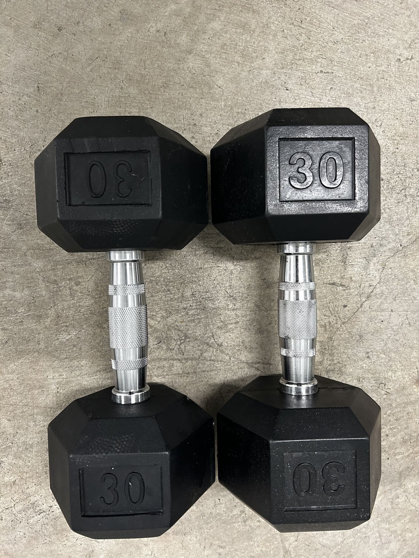 30 lbs Dumbbell Weights for Sale in Rancho Cucamonga, CA OfferUp