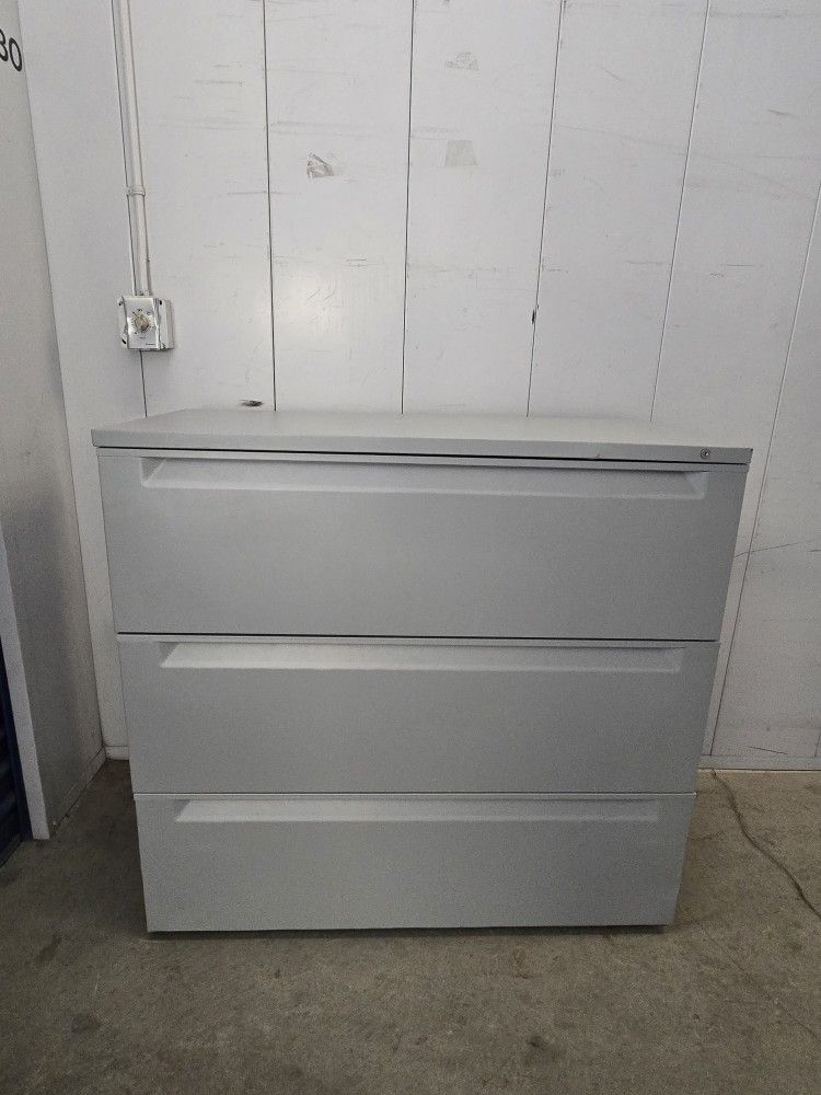 Herman Miller Metal File Cabinet Legal Or Letter Size