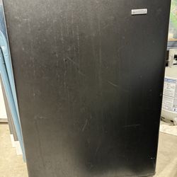 Kenmore Refrigerator With Freezer
