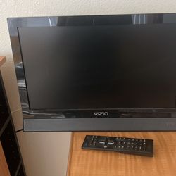18 Inch Vizio Monitor 
