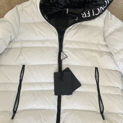 Moncler Tharon Puffer Jacket 