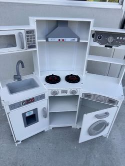 White Kids Play Kitchen