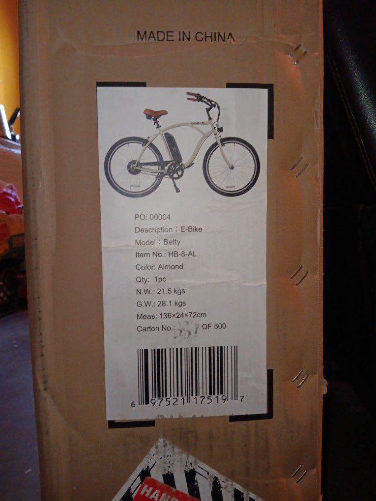 BRAND NEW HURLEY ELECTRIC BIKE NEVER USED IN THE BOX.
