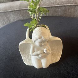  Beautiful  Vintage White Angel With English Ivy For You Or Someone Special On Valentines Day