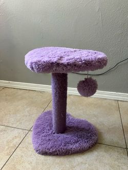 Heart plush cat scratch post