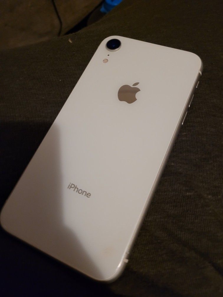 Unlocked White iPhone XR