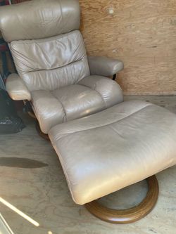 Leather Chair Lounger with foot rest