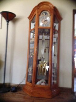Grand Father Clock Howard Miller
