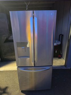 LG 30 inch wide  Stainless steel French door refrigerator