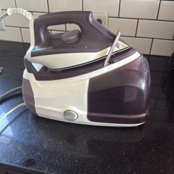 ROWENTA PERFECT STEAM STATION DG8520