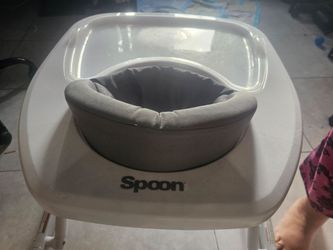 Joovy Spoon baby walker