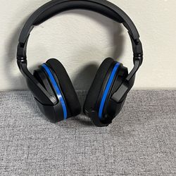 Turtle Beach Stealth 600 Wireless Gaming Headset for PS4, PC (Black)